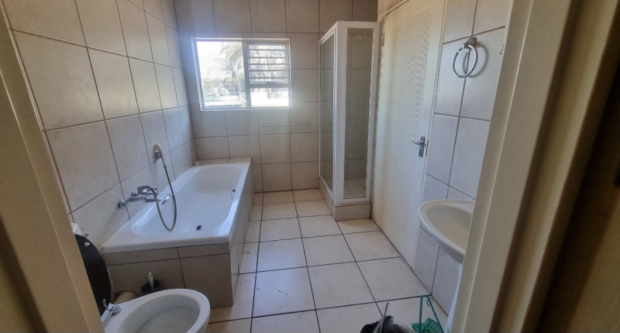 3 Bedroom Property for Sale in Baysvalley Free State